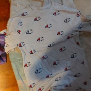 Champion t-shirt small